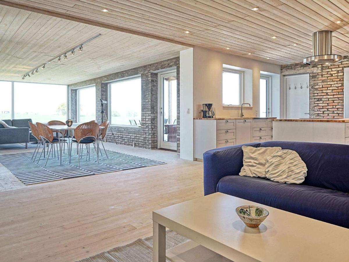 6 Person Holiday Home In สเวเนเค ภายนอก รูปภาพ